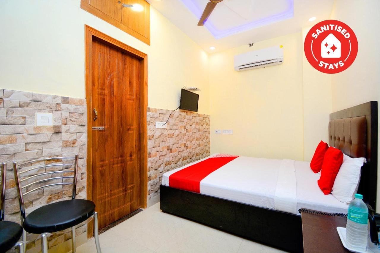 โอโย 38733 เดอะ ไส พาเลซ Hotel ปัญจ์กุลา ภายนอก รูปภาพ